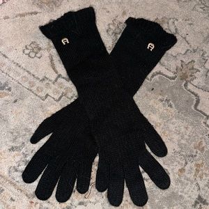 True religion gloves